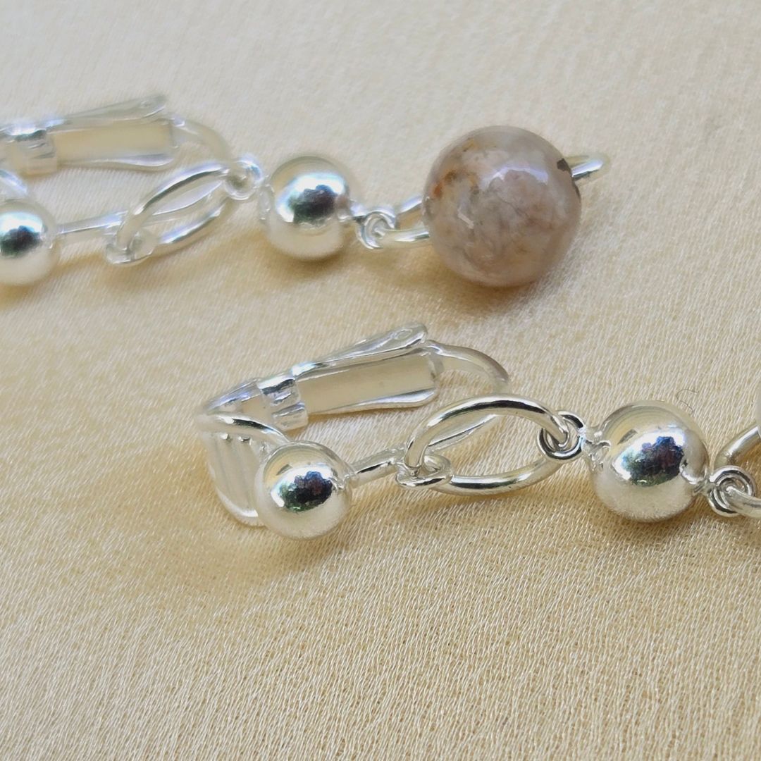 Floating Agate Clip-Ons - Tan and White