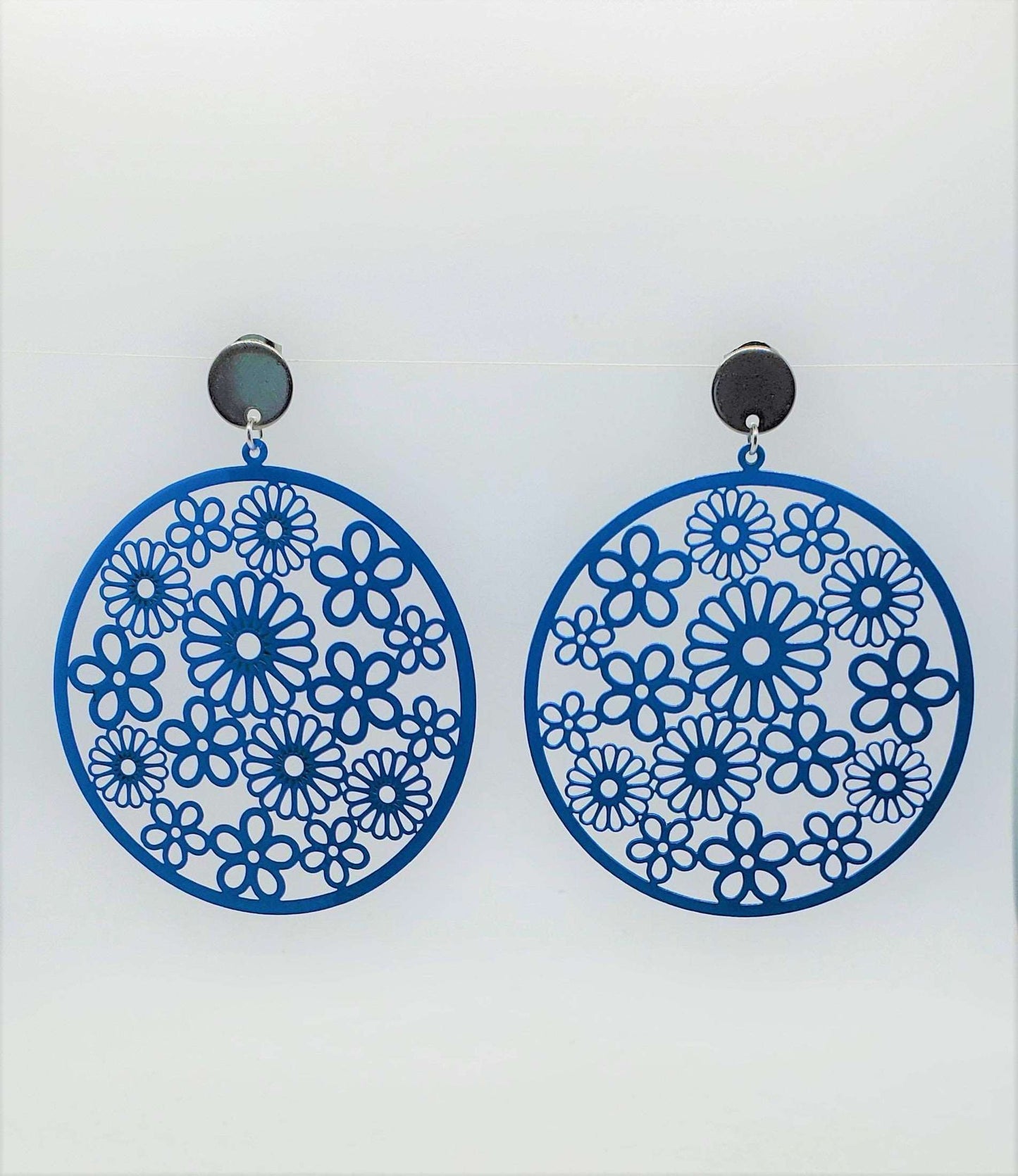 Flowery Disc Earrings