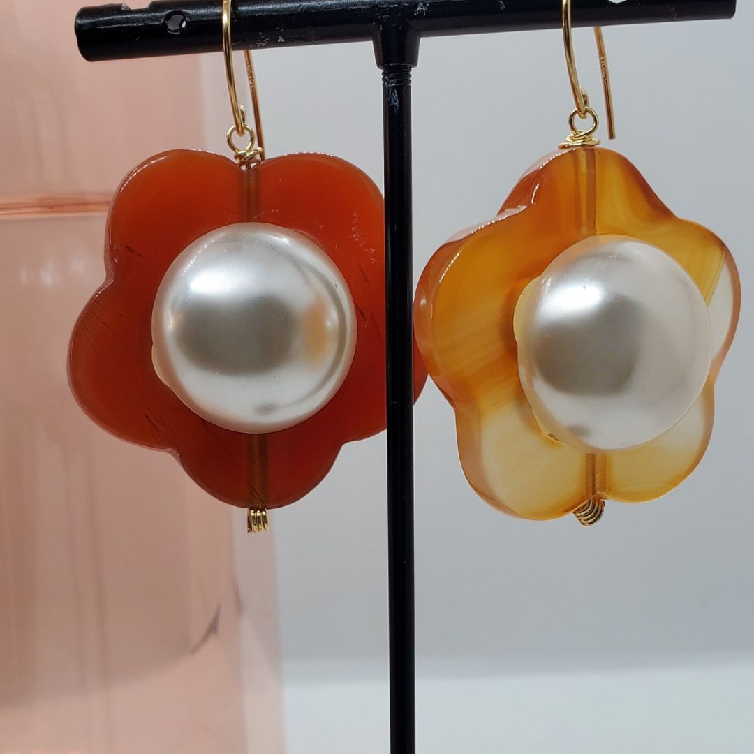 Moody Pearl Flow Dangles - Orange and White